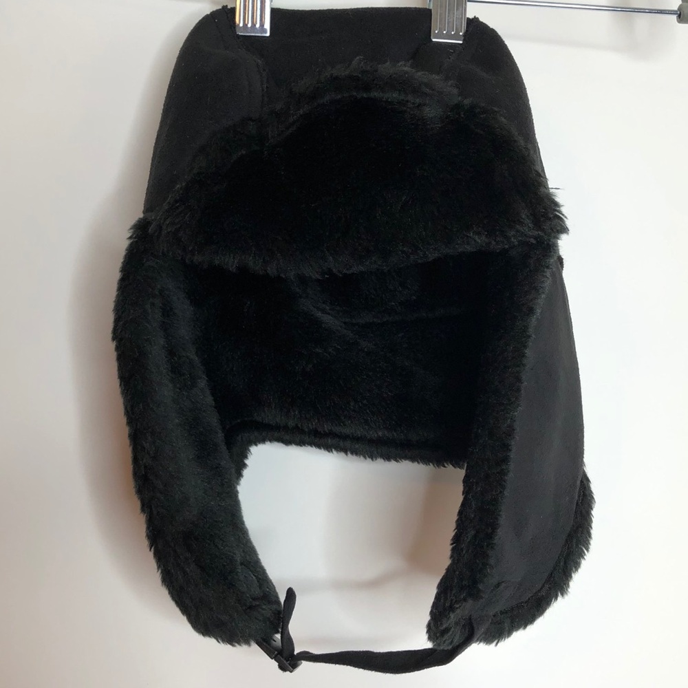 Peter Grimm black trapp hat with ear flaps